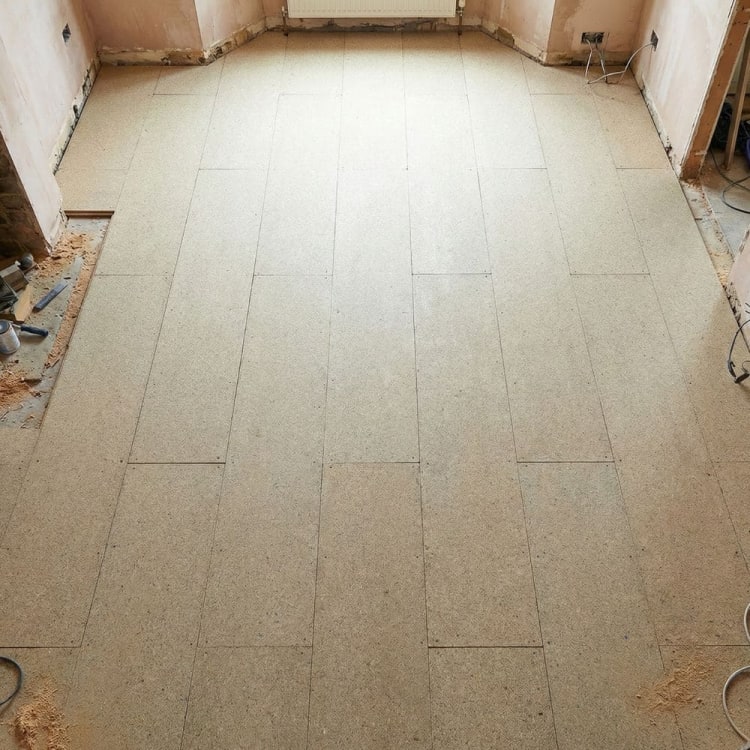 18mm P5 Moisture Resistant Chipboard Floor T&G 2400mm x 600mm